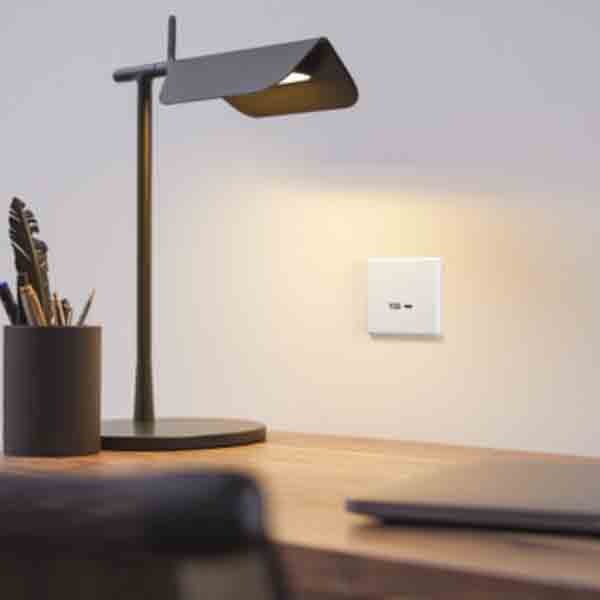 Ảnh của Bộ ổ cắm sạc USB type A+C 21W, có PD + QC3.0